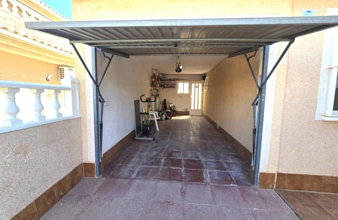 Resale - Villa - Torrevieja - Los Balcones - Los Altos del Edén
