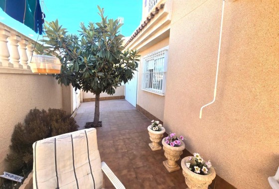 Resale - Villa - Torrevieja - Los Balcones - Los Altos del Edén