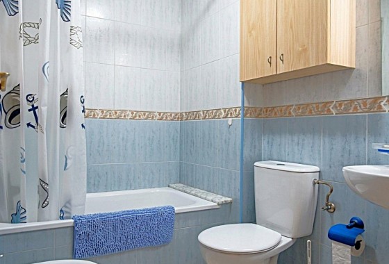 Resale - Apartment / flat - Torrevieja - Las Piscinas Naturales