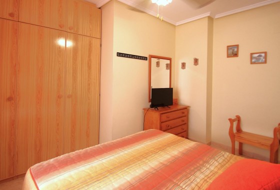 Resale - Apartment / flat - Torrevieja - Las Piscinas Naturales