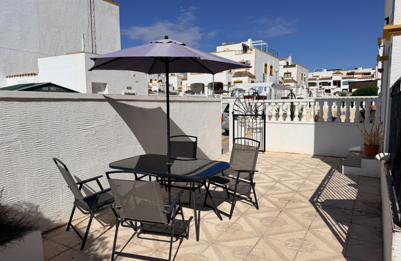 Revente - Villa - Orihuela - Entre Naranjos Vistabella