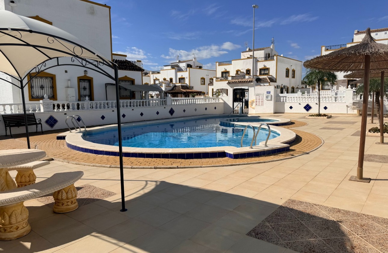 Revente - Villa - Orihuela - Entre Naranjos Vistabella