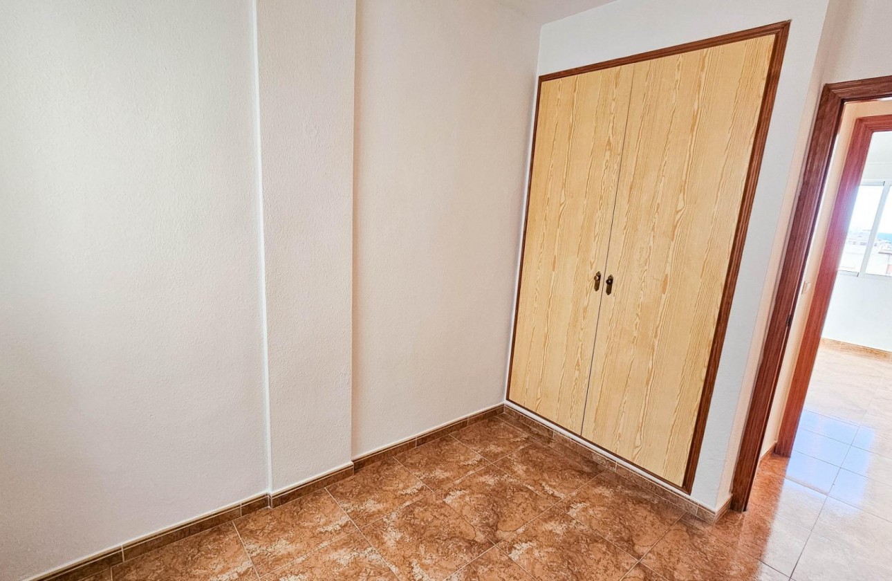 Reventa - Apartamento / piso - Torrevieja - Centro