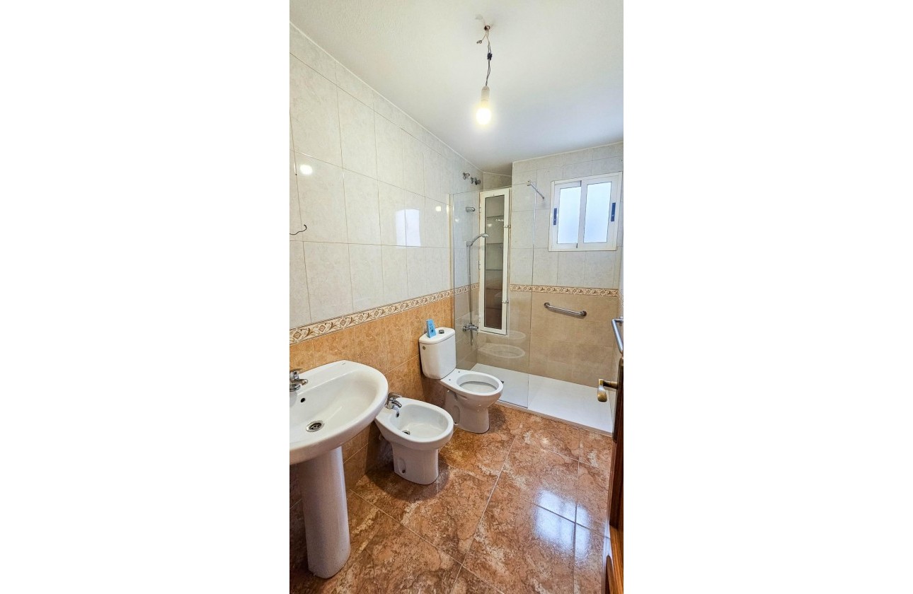Reventa - Apartamento / piso - Torrevieja - Centro