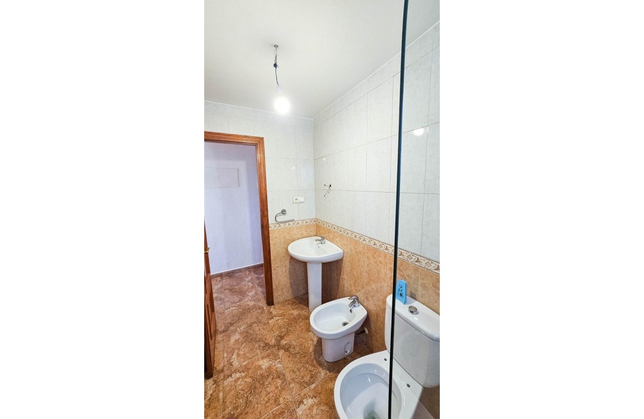 Reventa - Apartamento / piso - Torrevieja - Centro