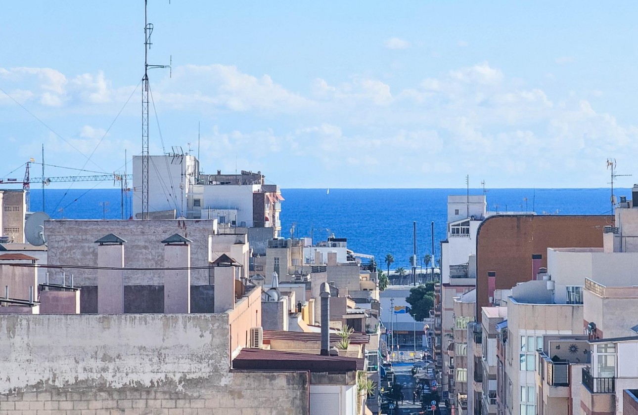 Reventa - Apartamento / piso - Torrevieja - Centro