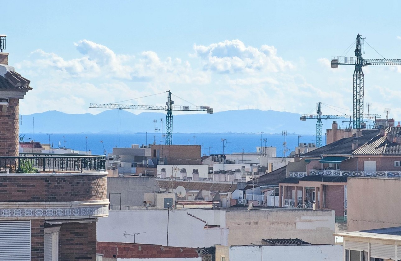 Reventa - Apartamento / piso - Torrevieja - Centro