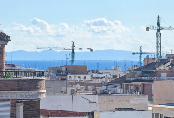 Reventa - Apartamento / piso - Torrevieja - Centro