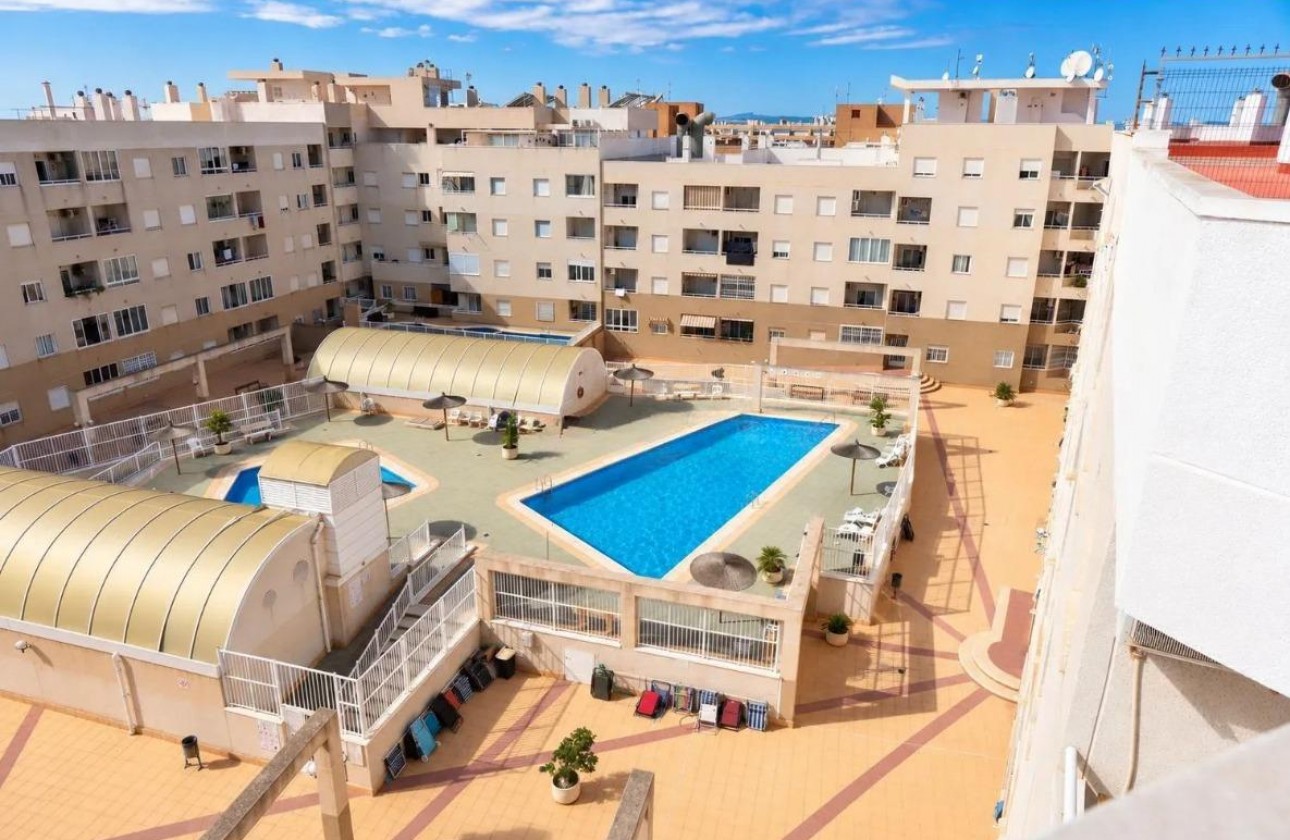 Reventa - Apartamento / piso - Torrevieja - Centro