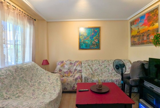 Reventa - Quad House - Lo Crispin - Inland