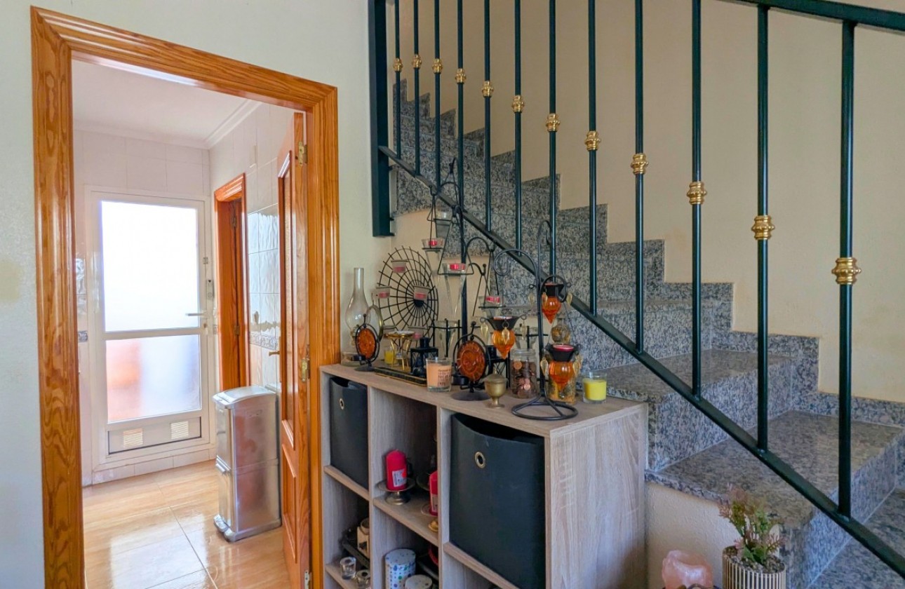 Reventa - Quad House - Lo Crispin - Inland