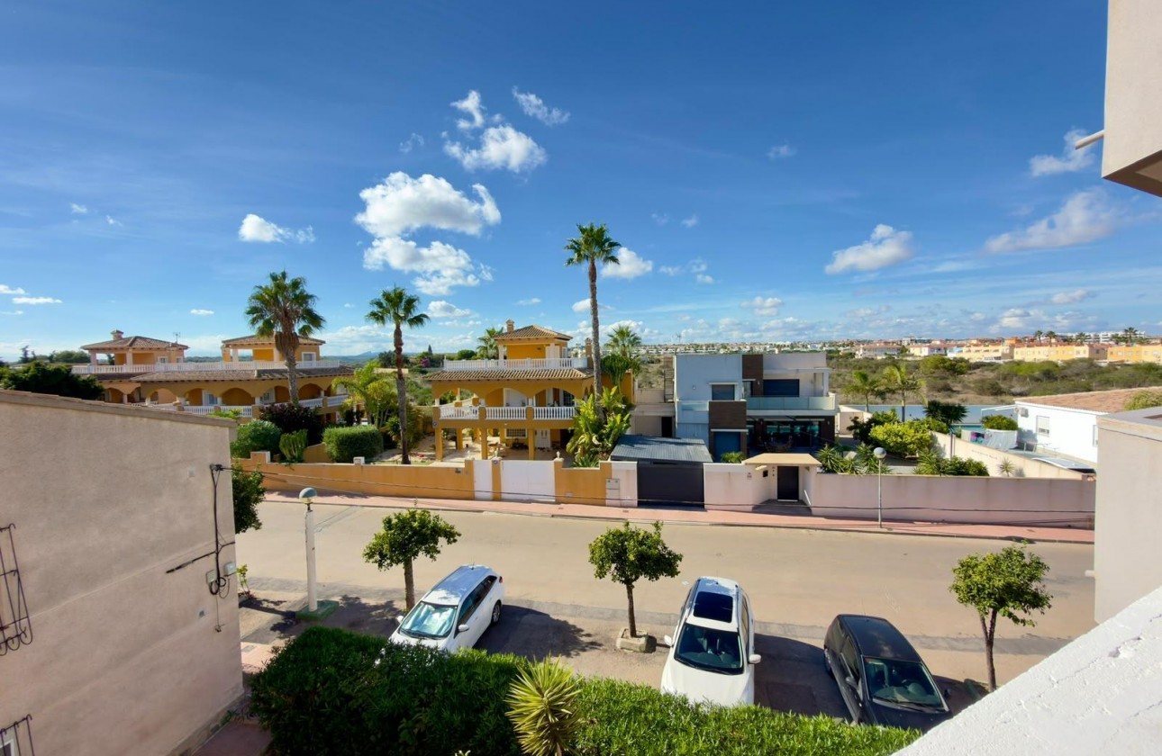 Resale - Apartment / flat - Orihuela Costa - La Regia