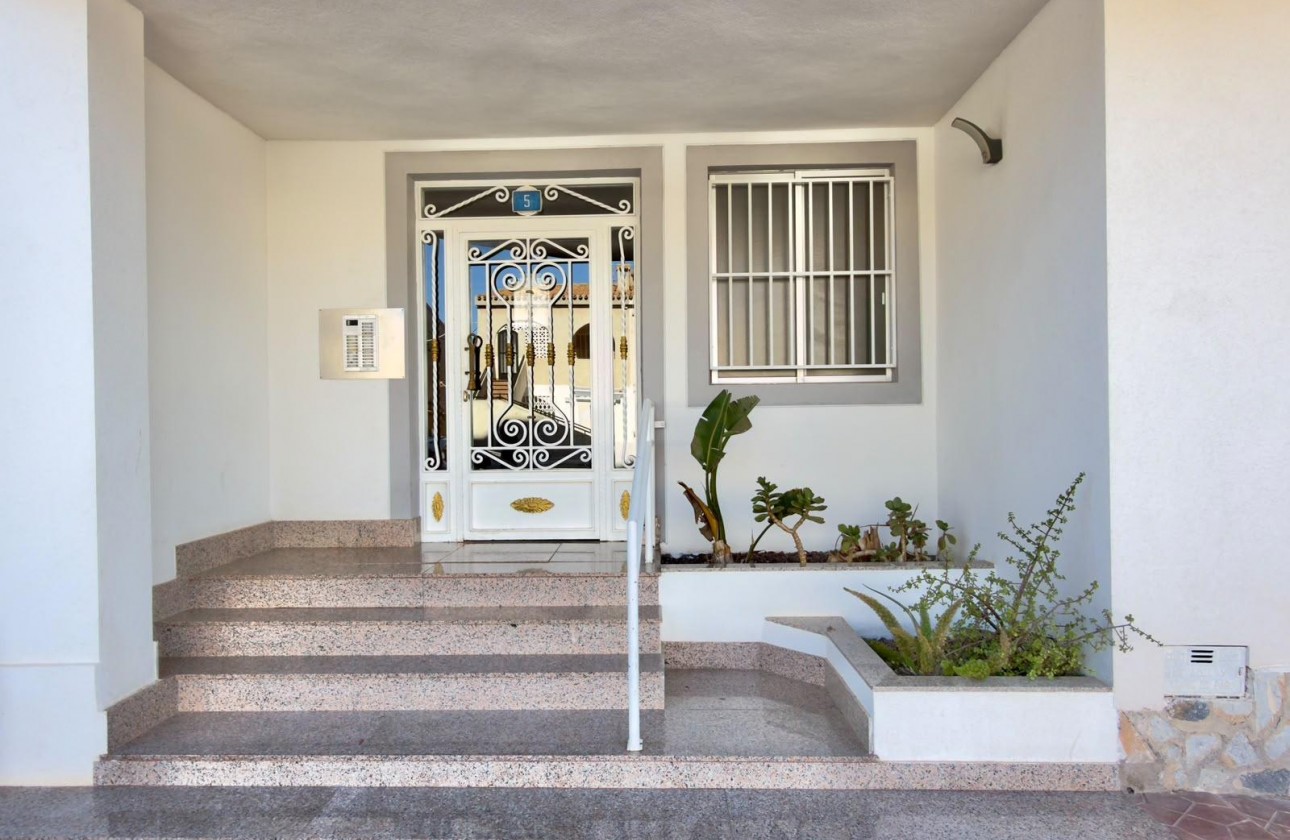 Resale - Apartment / flat - Orihuela Costa - La Regia