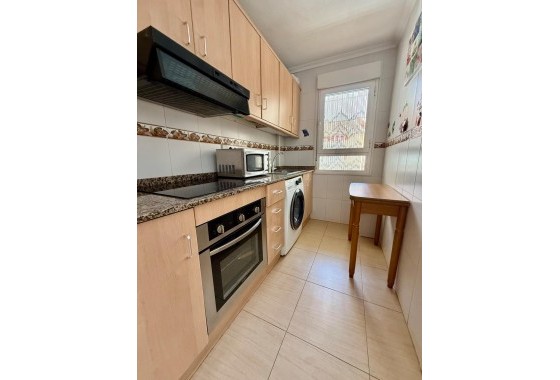 Reventa - Apartamento / piso - Torrevieja - torrevieja