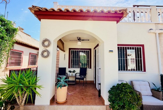 Resale - Villa - Daya Vieja - Costa Blanca