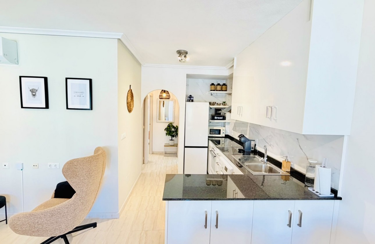 Resale - Villa - Daya Vieja - Costa Blanca