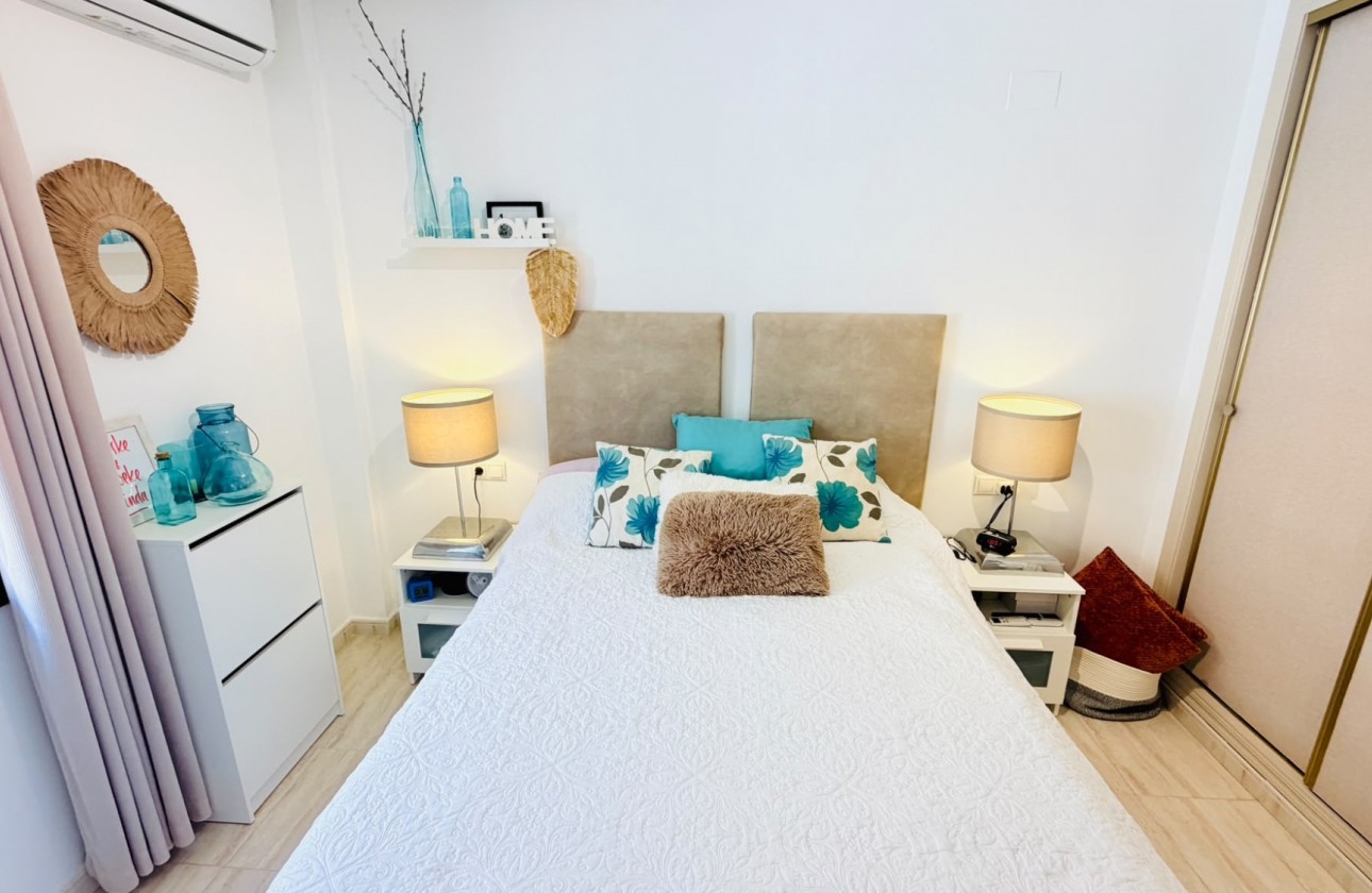 Resale - Villa - Daya Vieja - Costa Blanca