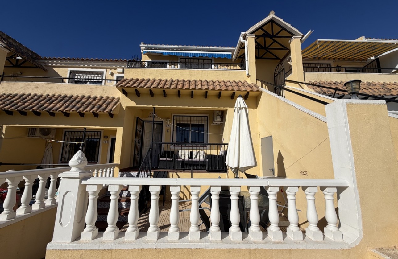 Resale - Apartment / flat - Villamartin