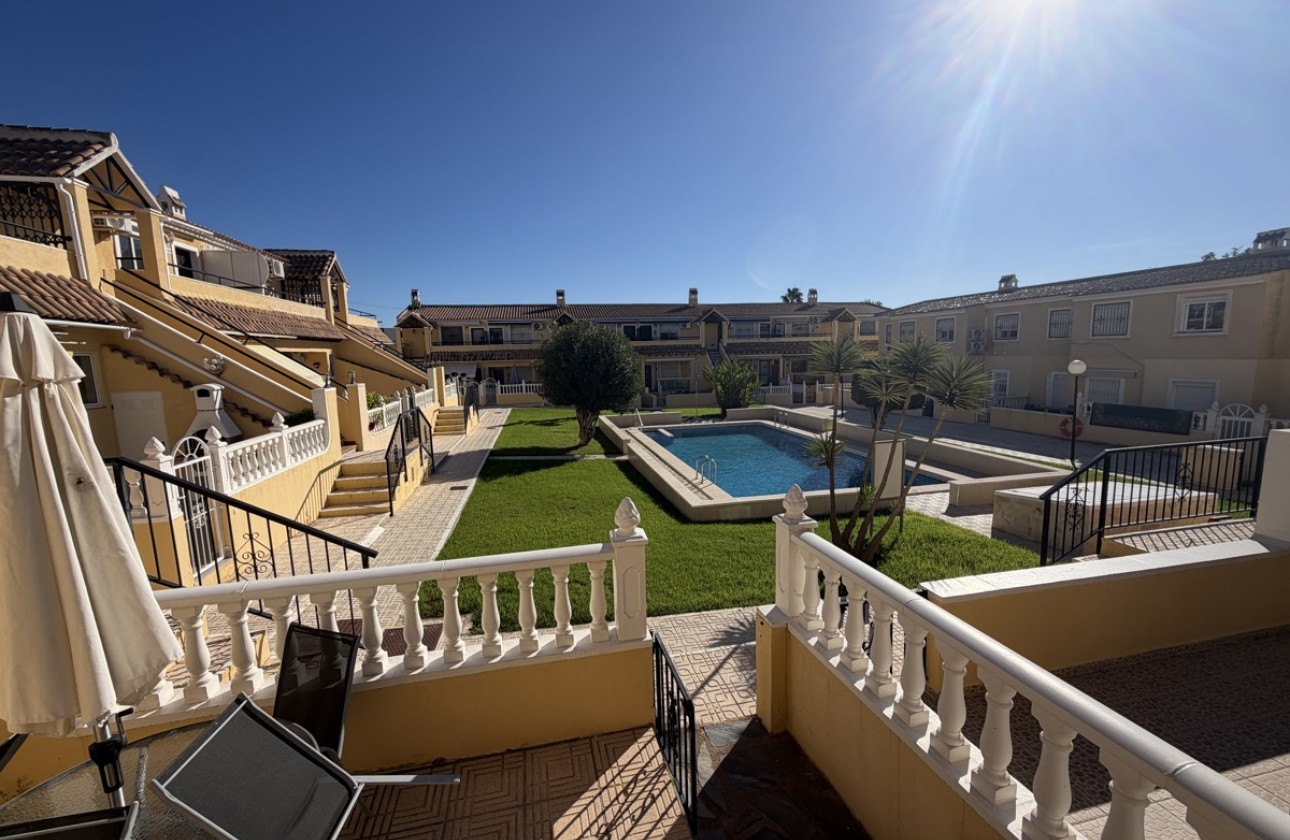 Resale - Apartment / flat - Villamartin