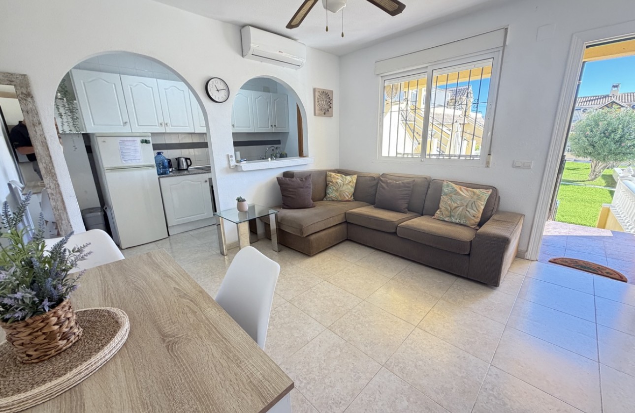 Resale - Apartment / flat - Villamartin