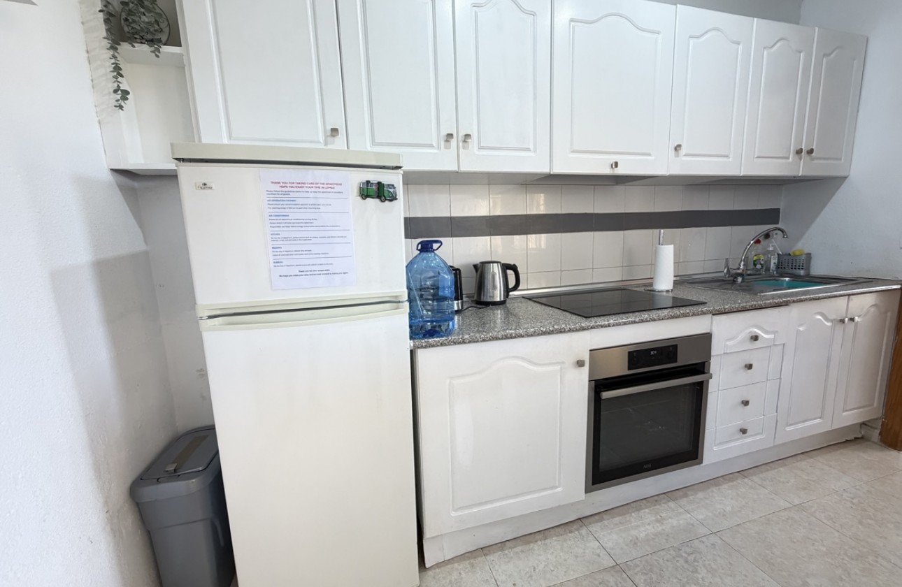 Resale - Apartment / flat - Villamartin