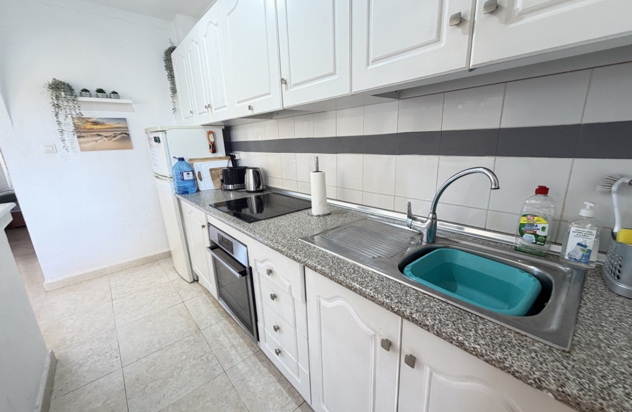 Resale - Apartment / flat - Villamartin