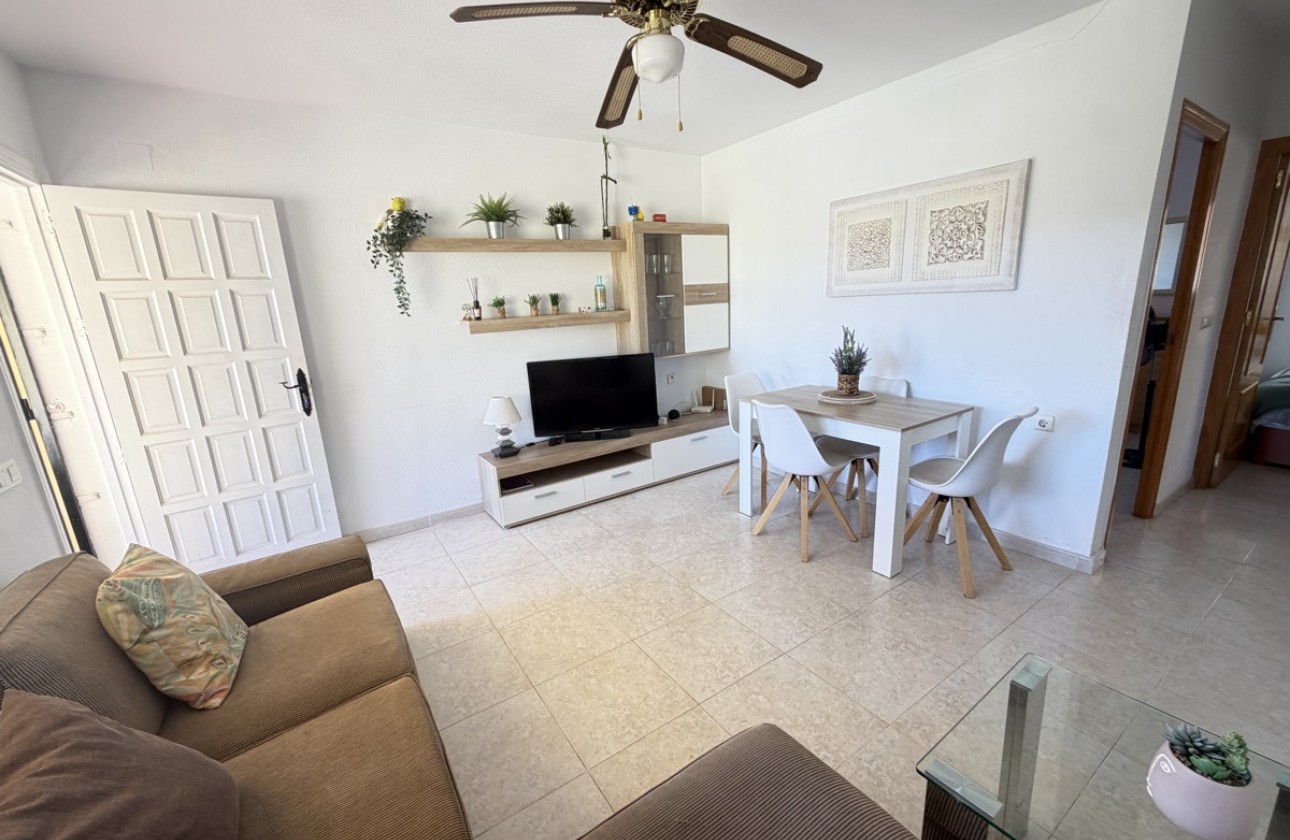 Resale - Apartment / flat - Villamartin