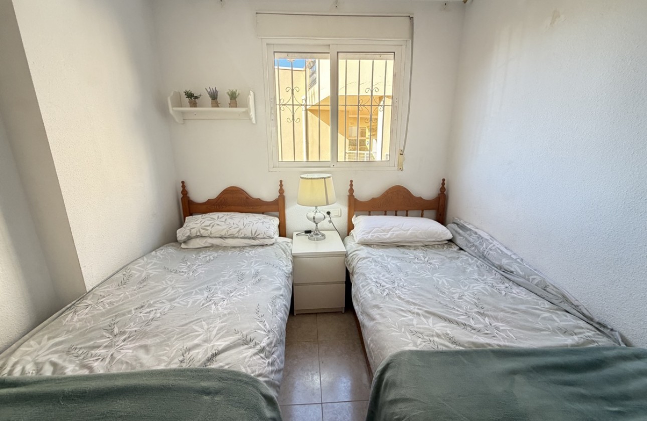 Resale - Apartment / flat - Villamartin