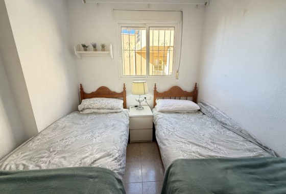 Resale - Apartment / flat - Villamartin
