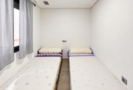 Revente - Appartement - Torrevieja - La Mata pueblo