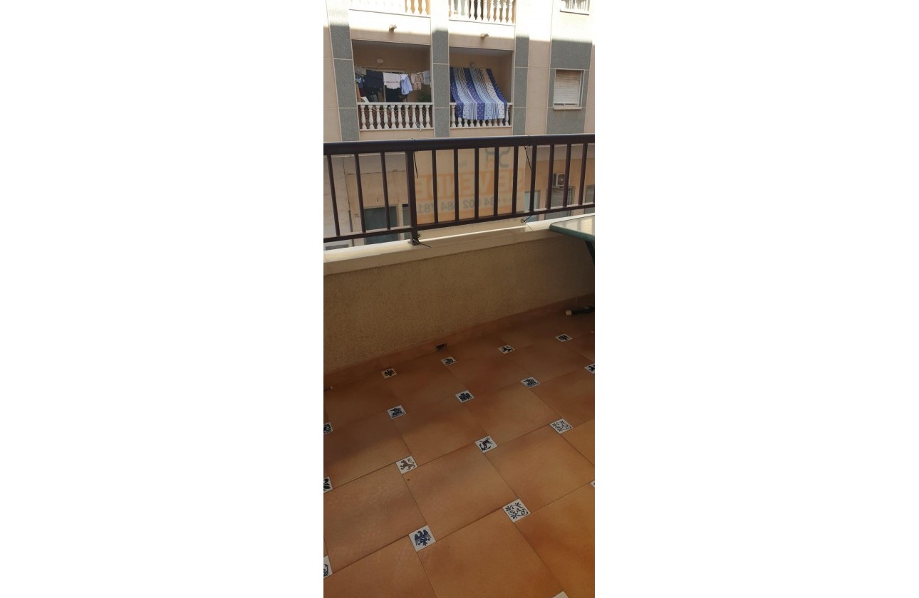 Resale - Apartment / flat - Torrevieja - PARQUE DE LAS NACIONES