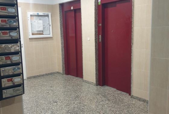 Resale - Apartment / flat - Torrevieja - PARQUE DE LAS NACIONES
