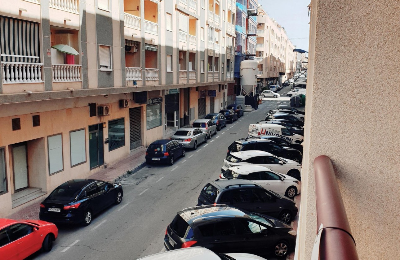 Resale - Apartment / flat - Torrevieja - PARQUE DE LAS NACIONES