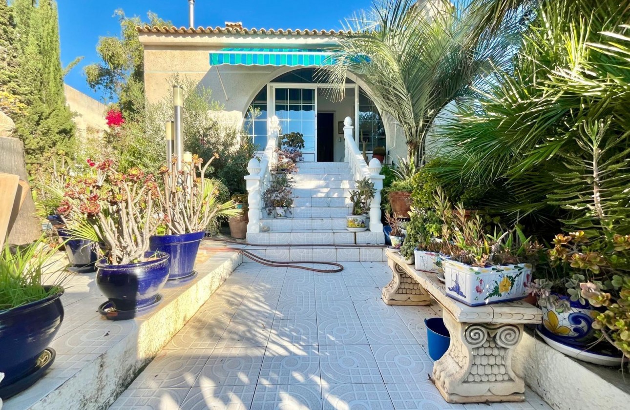 Resale - Villa - San Miguel de Salinas - BLUE LAGOON