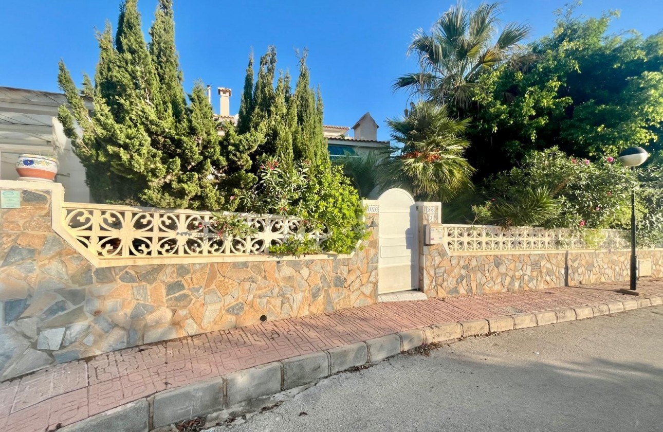 Resale - Villa - San Miguel de Salinas - BLUE LAGOON