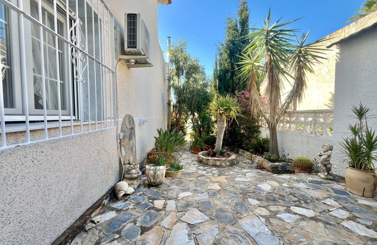 Resale - Villa - San Miguel de Salinas - BLUE LAGOON