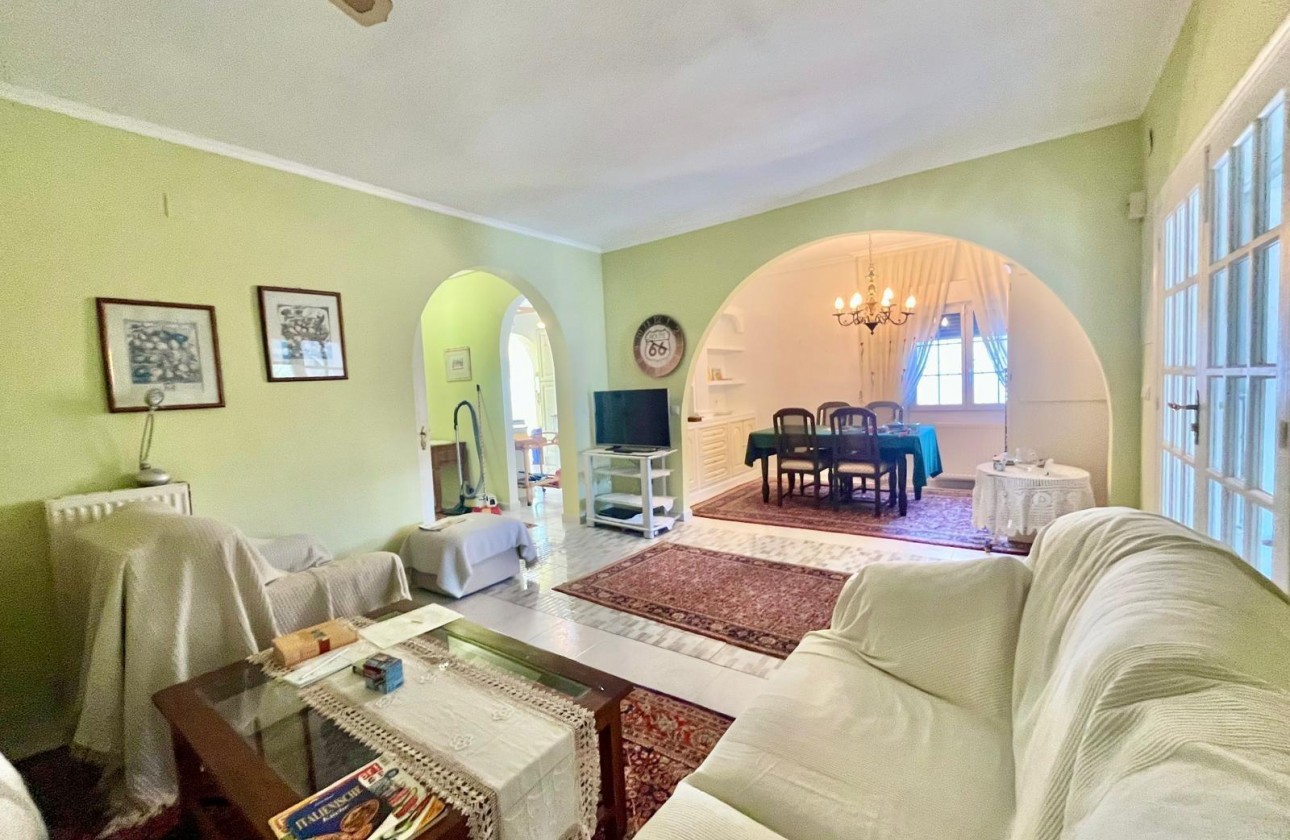 Resale - Villa - San Miguel de Salinas - BLUE LAGOON
