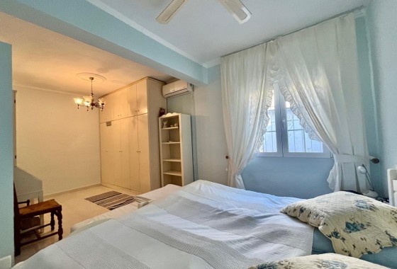 Resale - Villa - San Miguel de Salinas - BLUE LAGOON