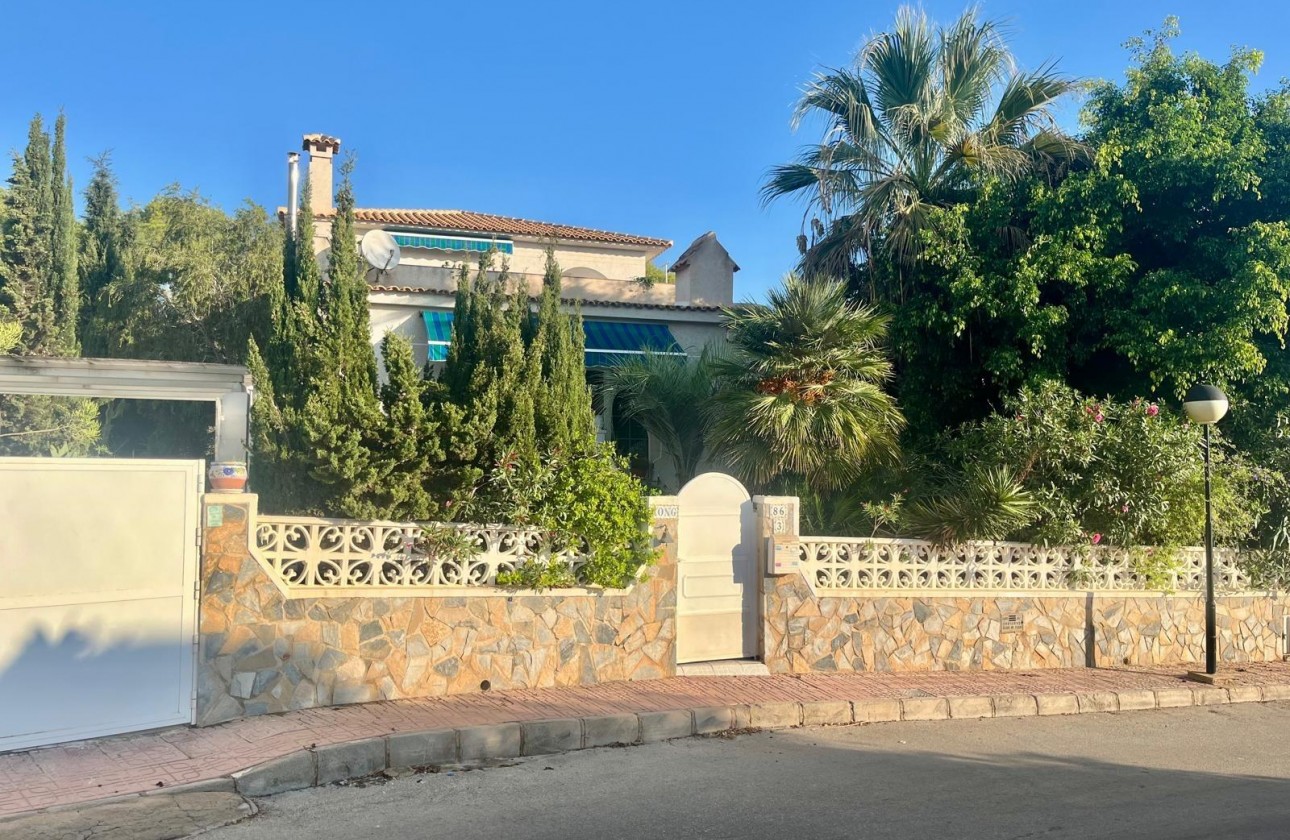 Resale - Villa - San Miguel de Salinas - BLUE LAGOON