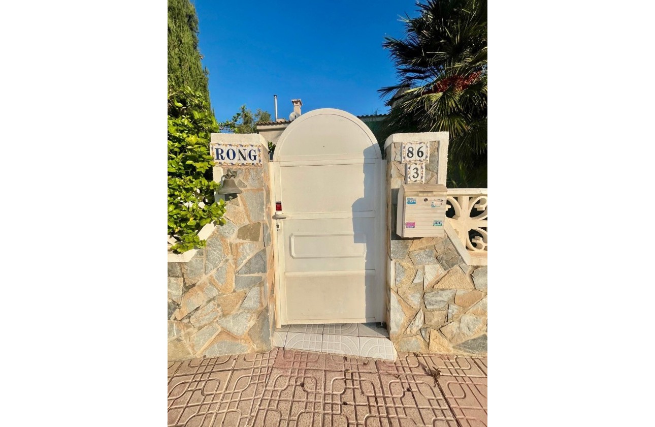 Resale - Villa - San Miguel de Salinas - BLUE LAGOON