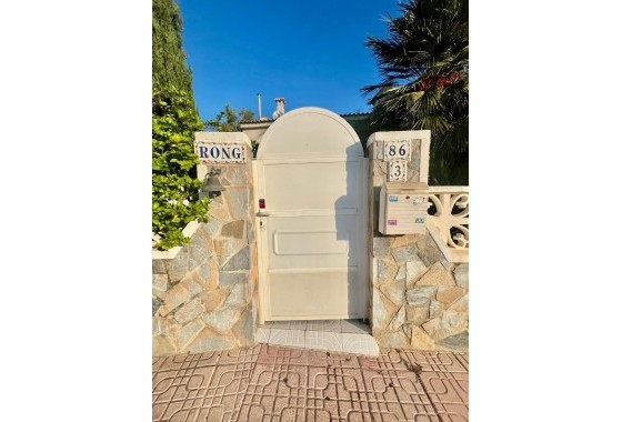 Resale - Villa - San Miguel de Salinas - BLUE LAGOON