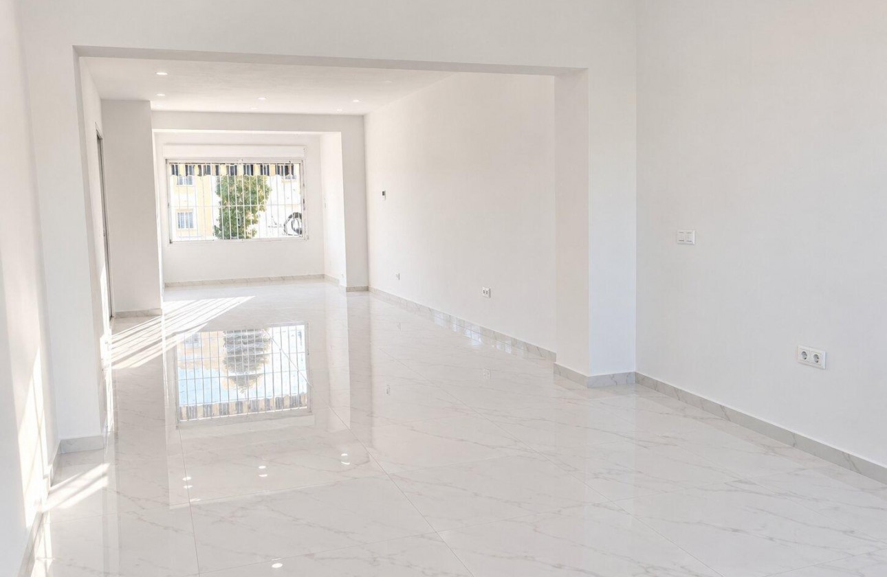 Revente - Villa - San Miguel de Salinas - Blue Lagoon - Galán