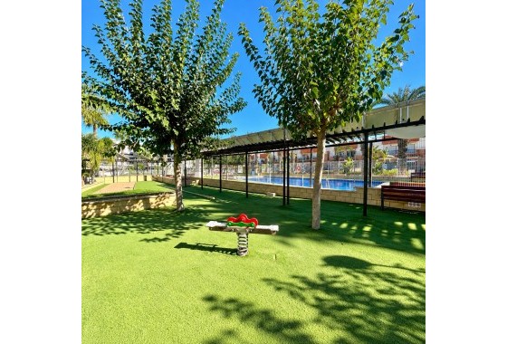 Revente - Villa - Orihuela Costa - Villamartín