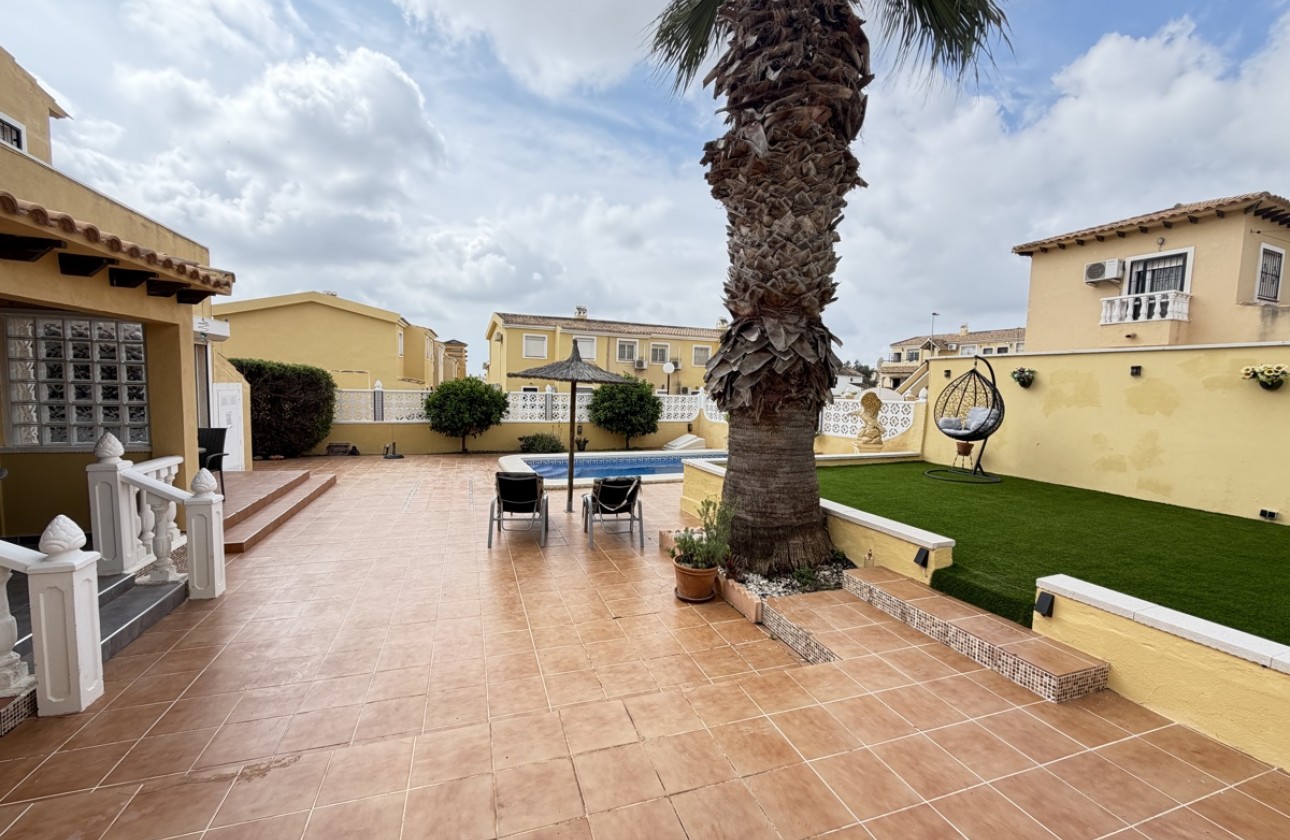 Revente - Villa - Villamartin