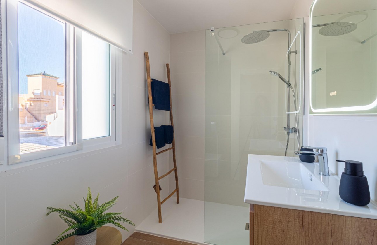 Revente - Villa - Torrevieja - Los Frutales
