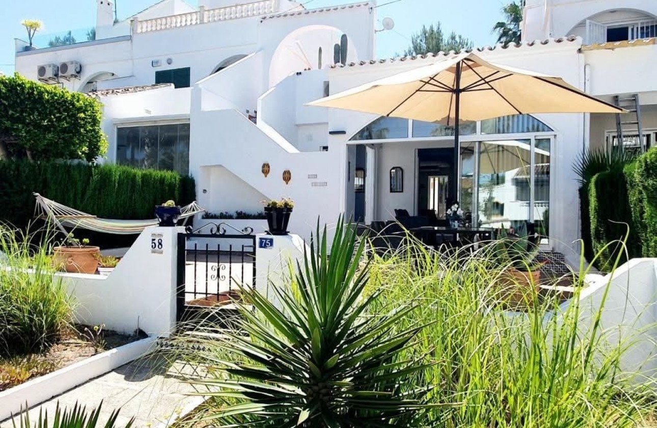 Revente - Villa - Orihuela Costa - Villamartín
