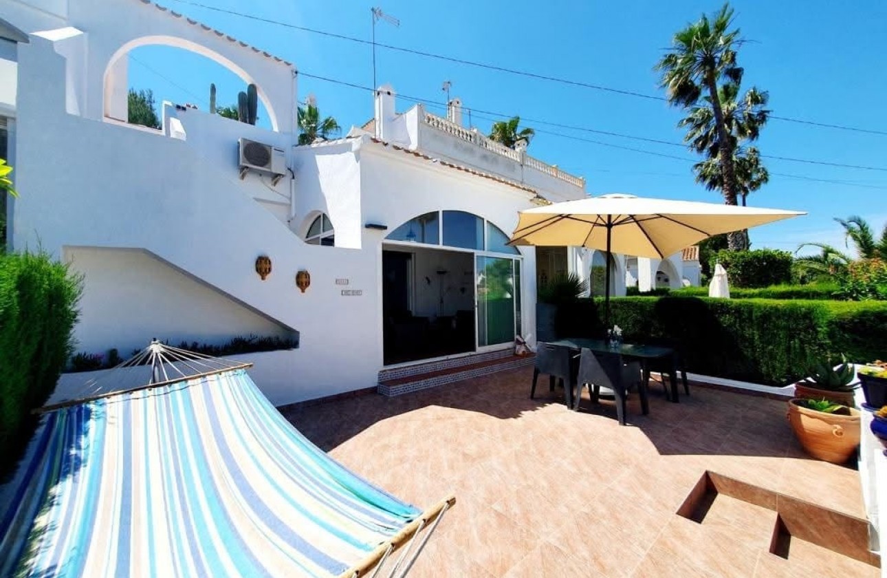 Revente - Villa - Orihuela Costa - Villamartín