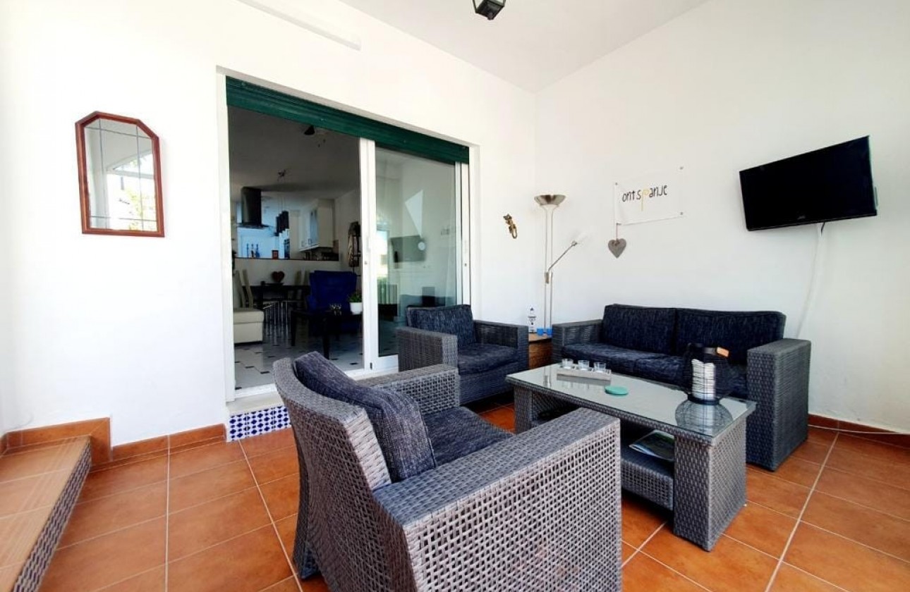 Revente - Villa - Orihuela Costa - Villamartín
