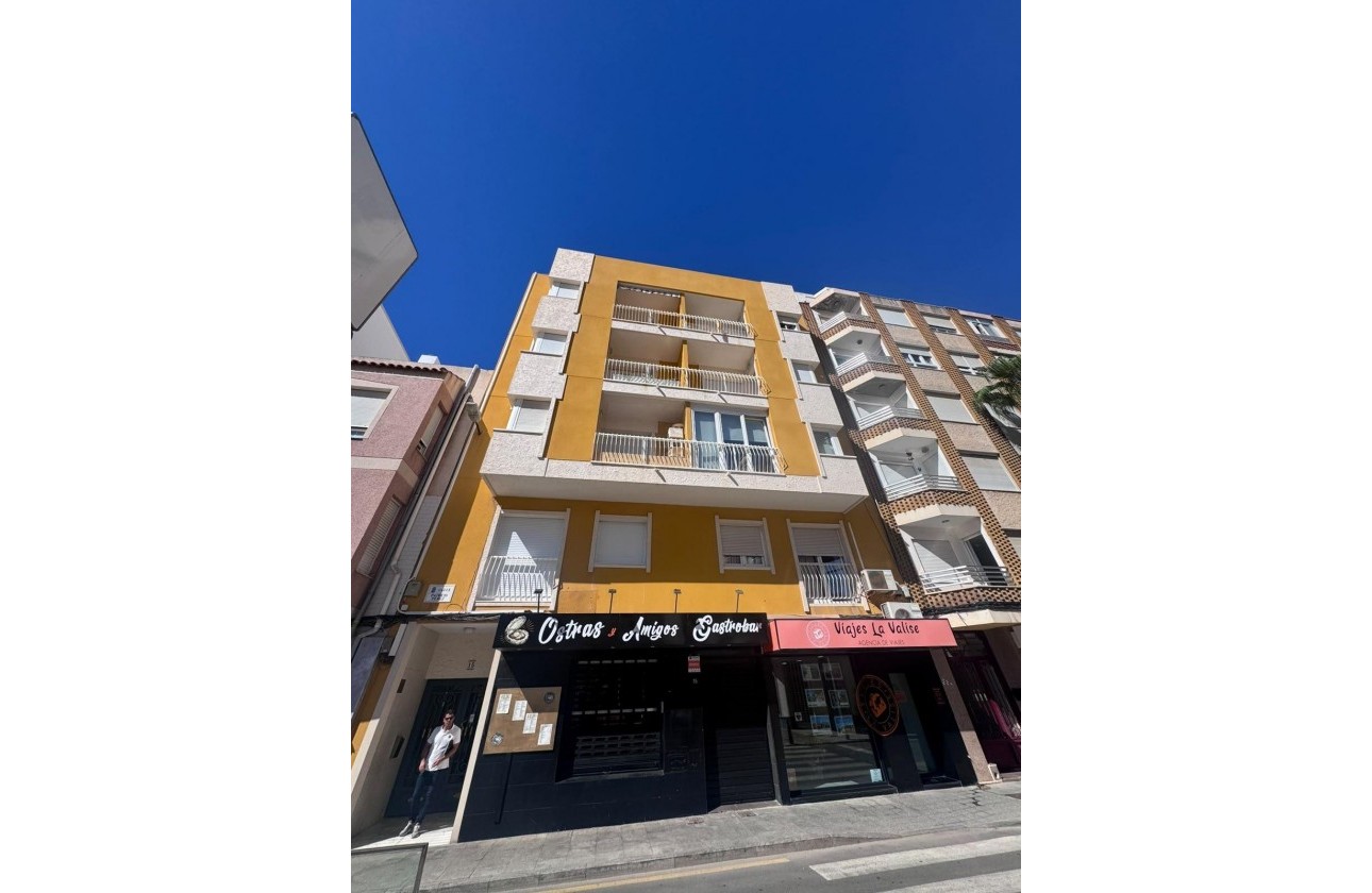 Reventa - Apartamento / piso - Torrevieja - Centro
