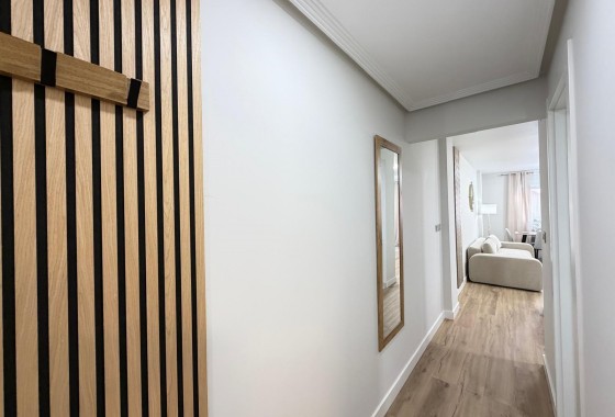 Revente - Appartement - Torrevieja - Centro